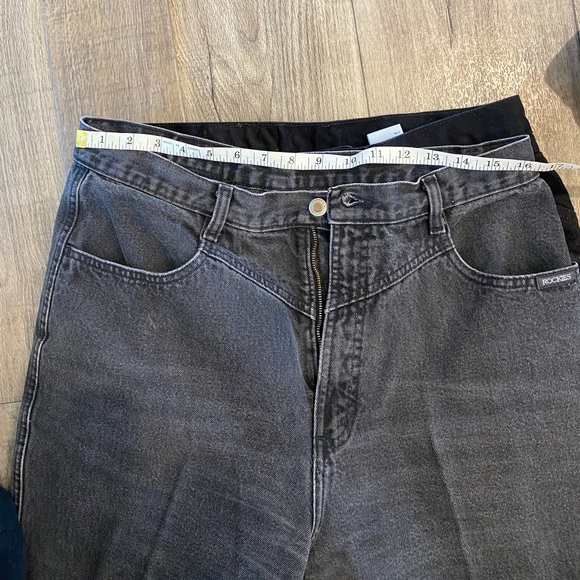 • GREY ROCKIES • Rocky Mountain Jeans - Picture 6 of 7